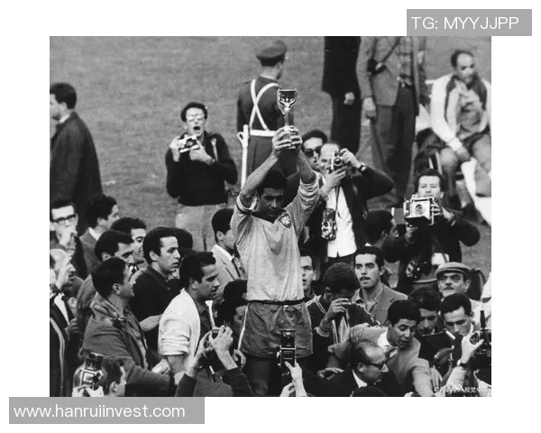 乌拉圭历史足球十大球星盘点 揭开传奇人物背后的故事与成就